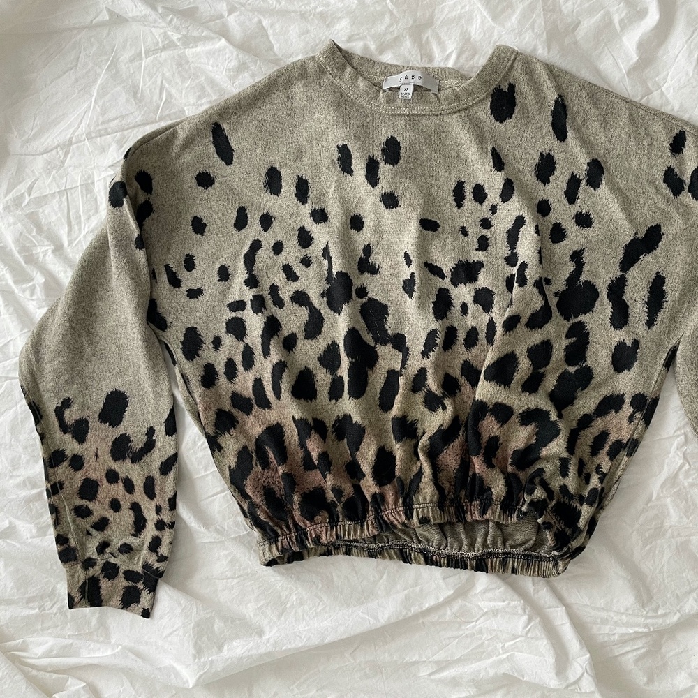 Leopard print lightweight sweater